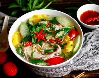 Bí quyết nấu canh chua cá lóc chuẩn vị Nam Bộ